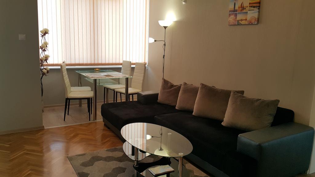 Apartment Plamen Delux Burgas ภายนอก รูปภาพ